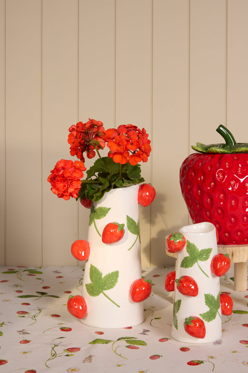 LARGE STRAWBERRY PATCH VASE