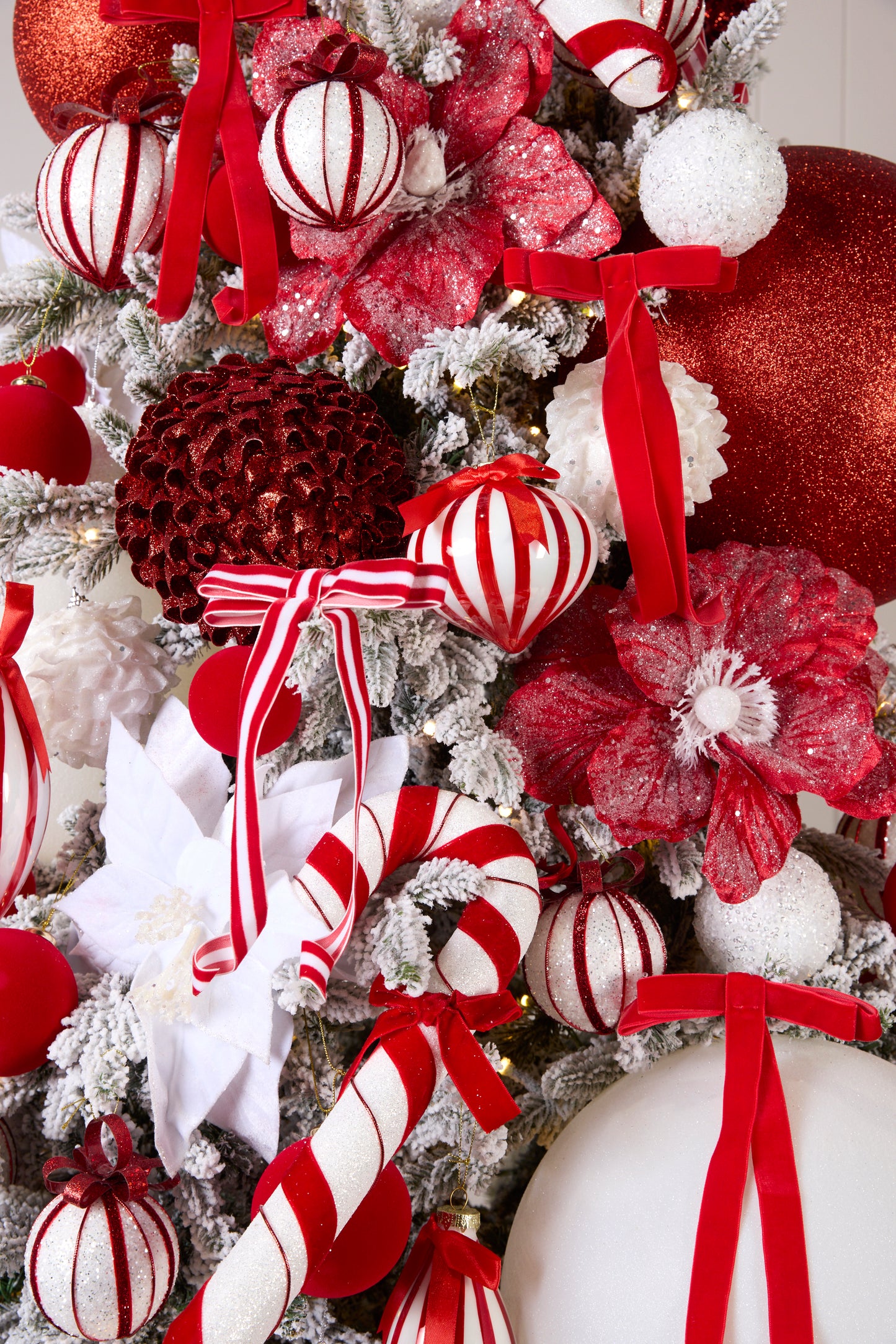 PEPPERMINT ORNAMENT PACKAGE - 5.5FT / 6FT