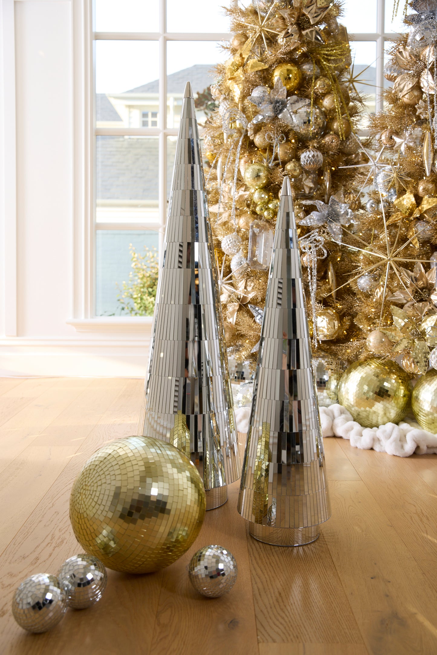 123 CM LUXE DISCO TREE