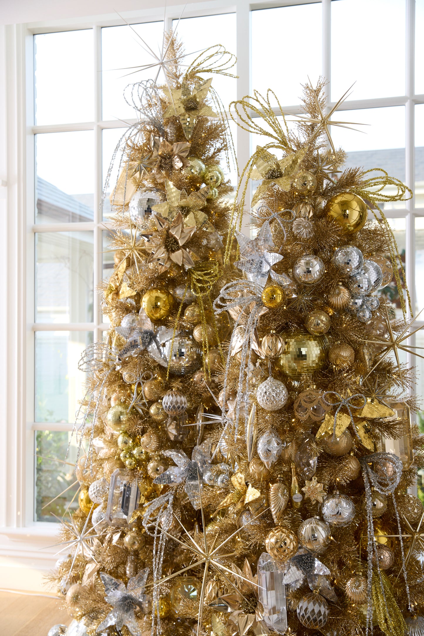 SILVER BEADED LOOP SPRAY