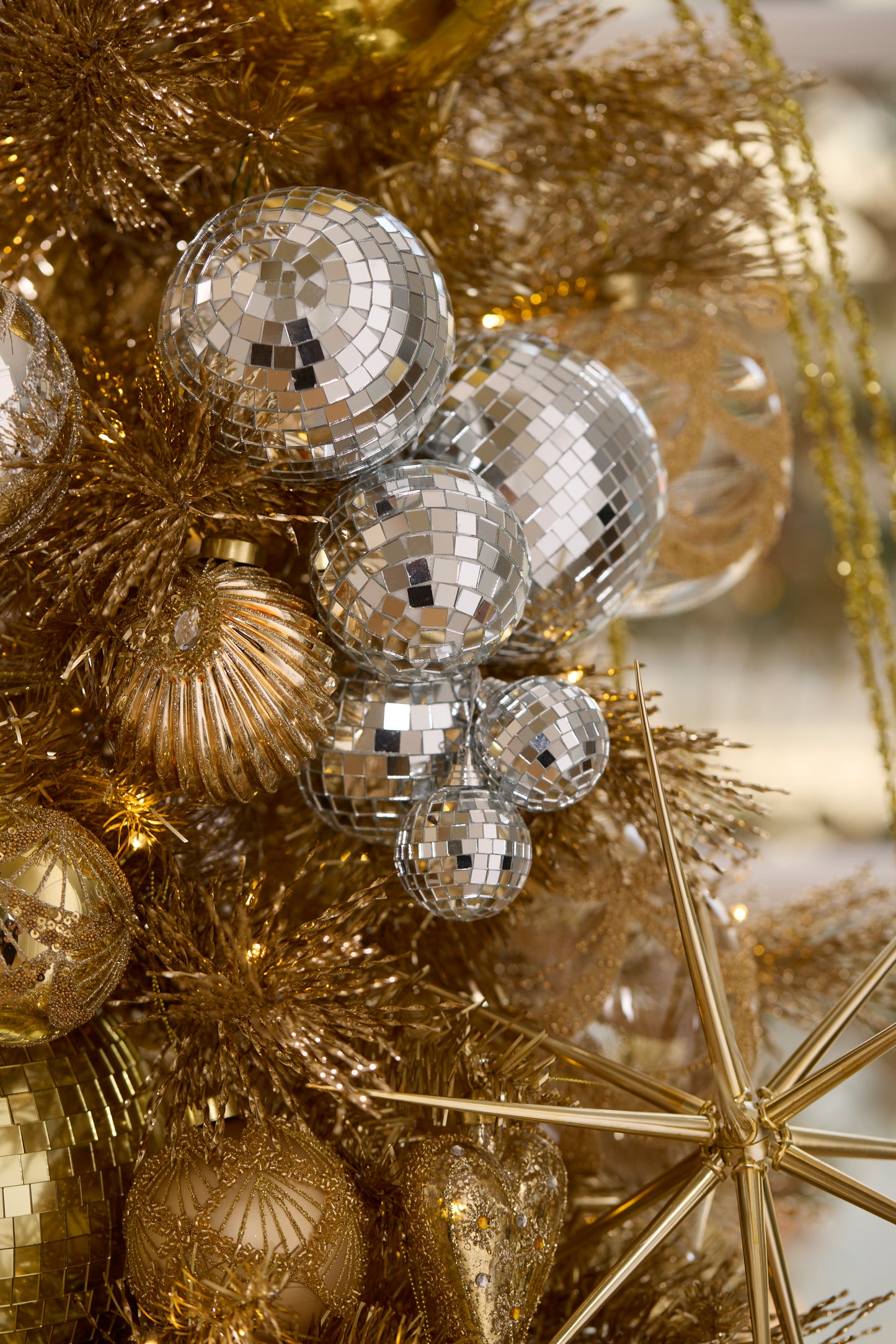 SILVER DISCO BALL CLUSTER