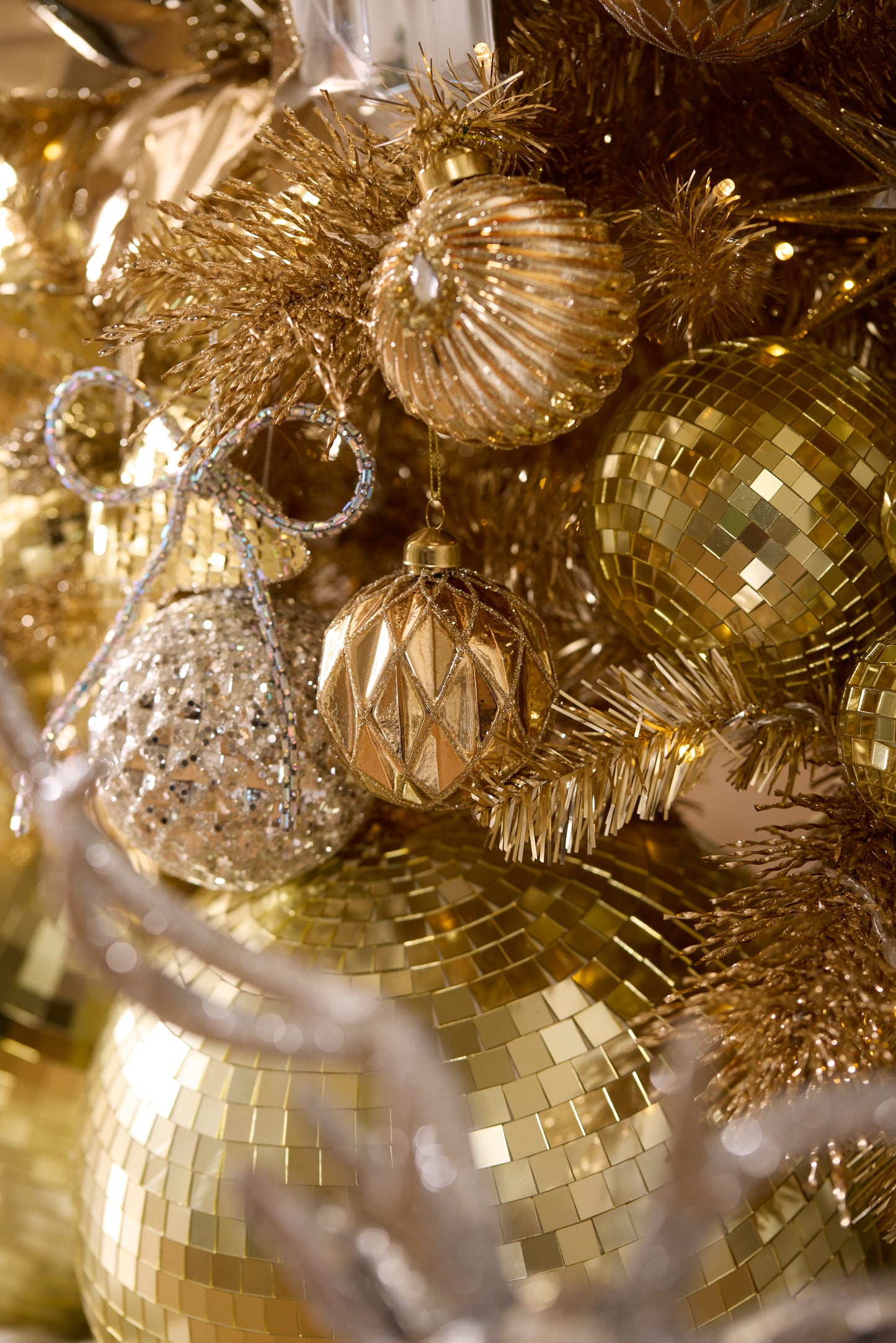 GOLD GRAND HARLEQUIN