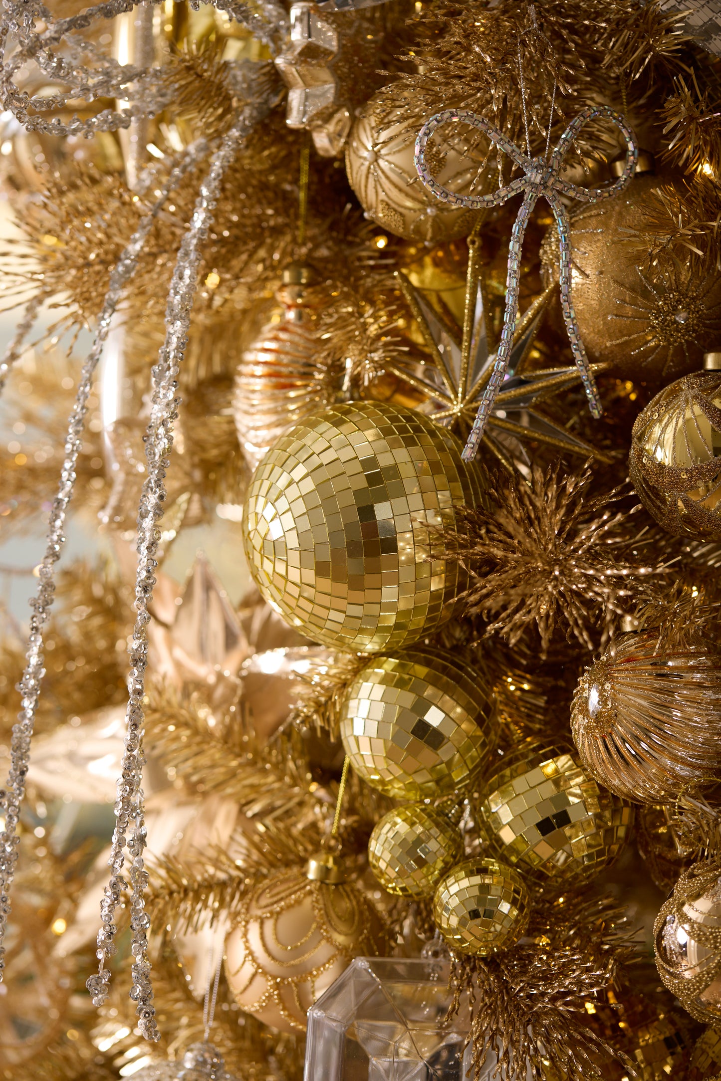 GOLD DECO BURST BAUBLE