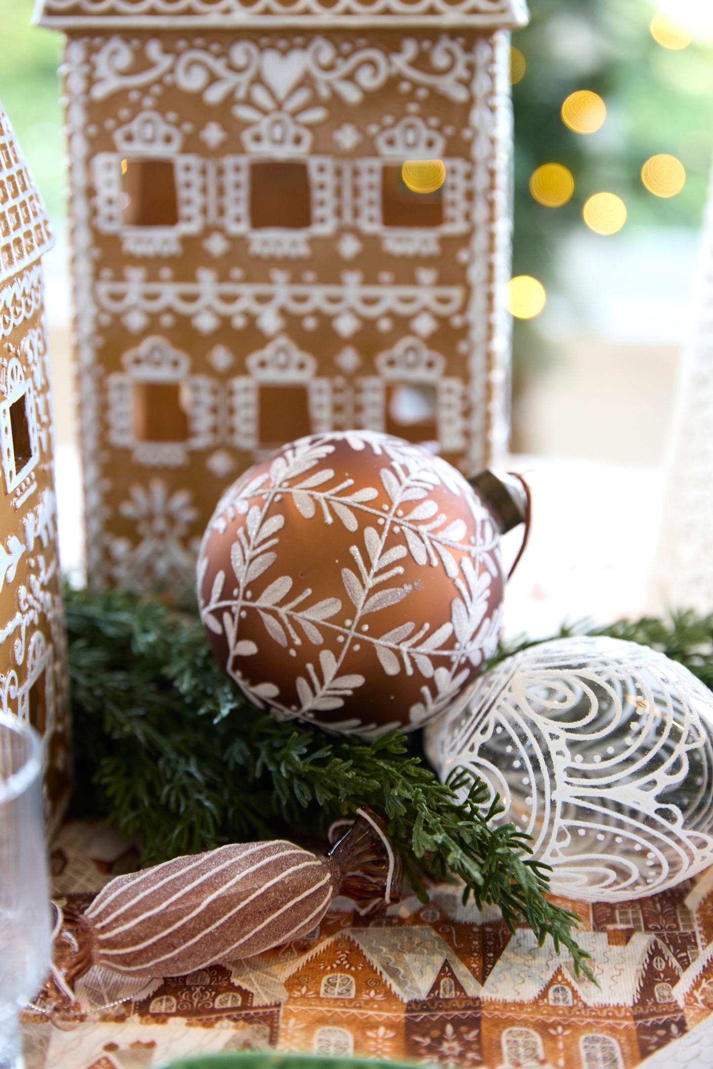 FROSTED GINGERBREAD SWIRL LOLLY ORNAMENT