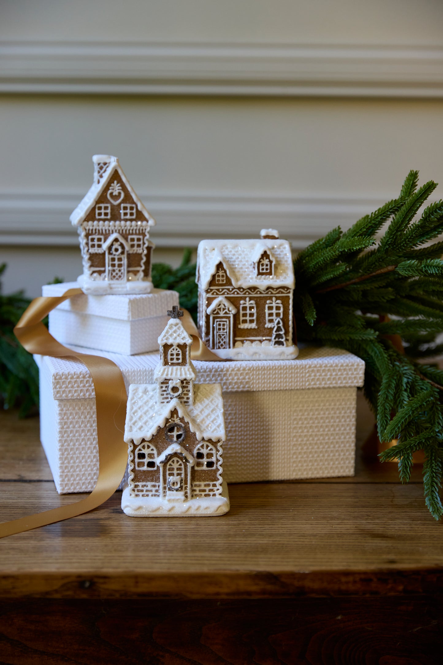 Mini Piped Gingerbread House With Chimney