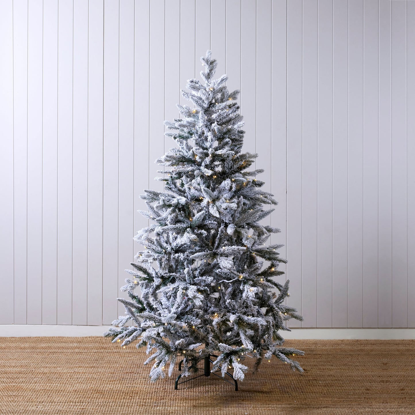 6 Ft. Aspen Fir Snow Tree - 270 LED