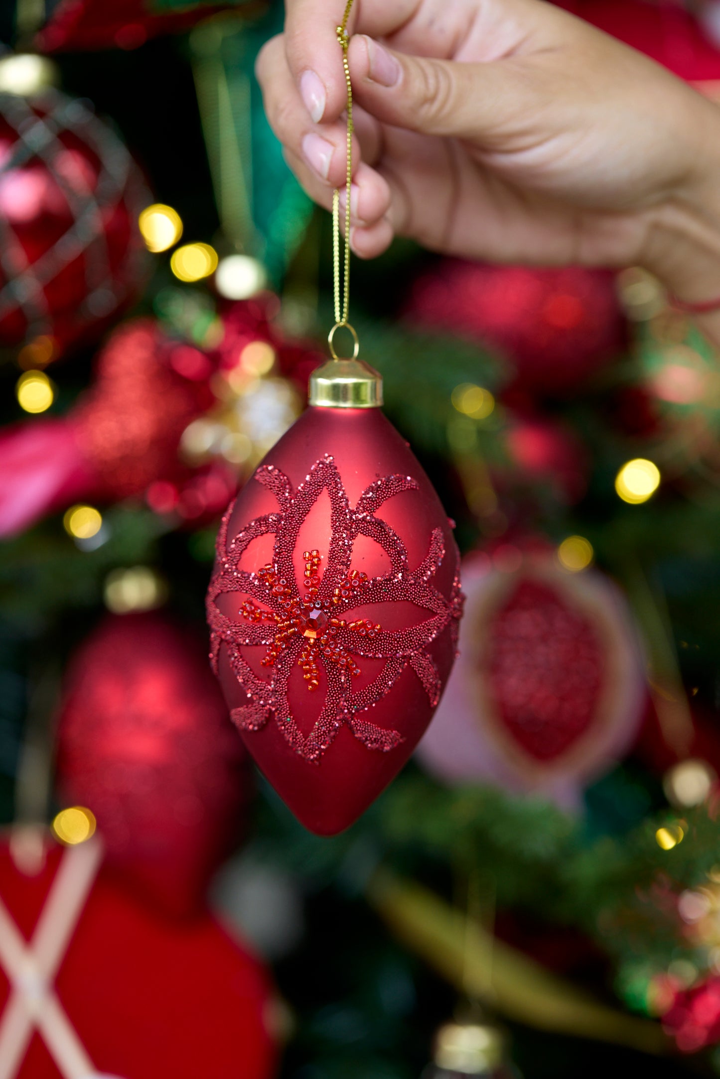 RED EMBELLISHED BEAD DROP BAUBLE