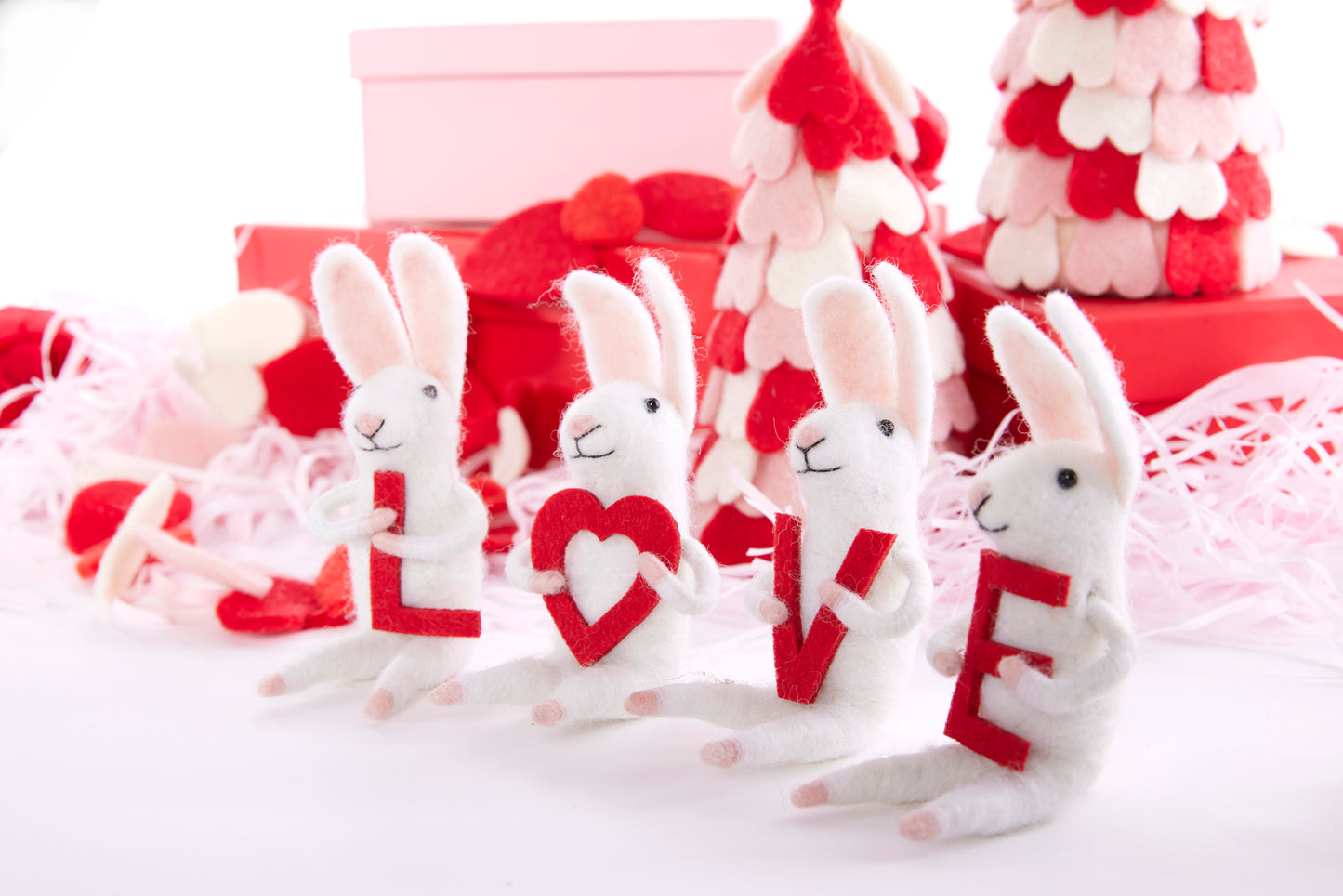 Wool Bunnies Love Sign