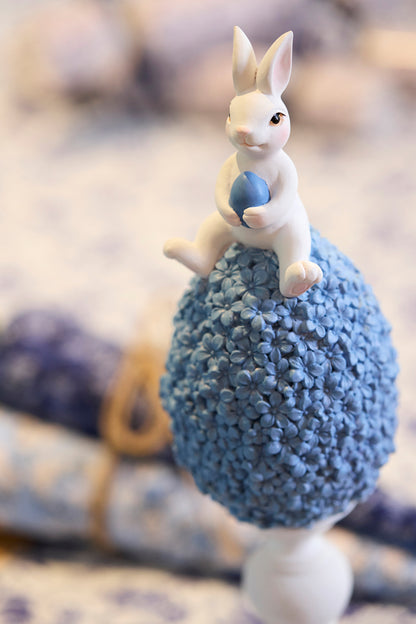 MEDIUM BLUE LAPIN EGG FINIAL