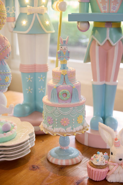 PASTEL CAKE WITH NUTCRACKER