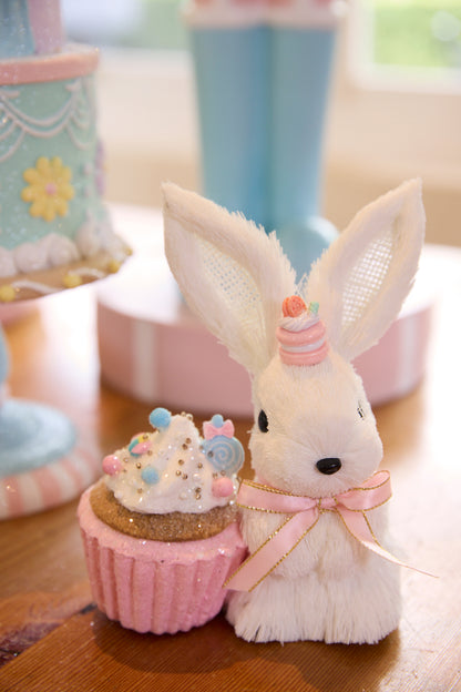 CANDY BUNNY WITH CUPCAKE