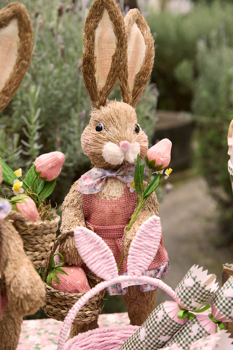 MRS SWEET PEA WITH BASKET