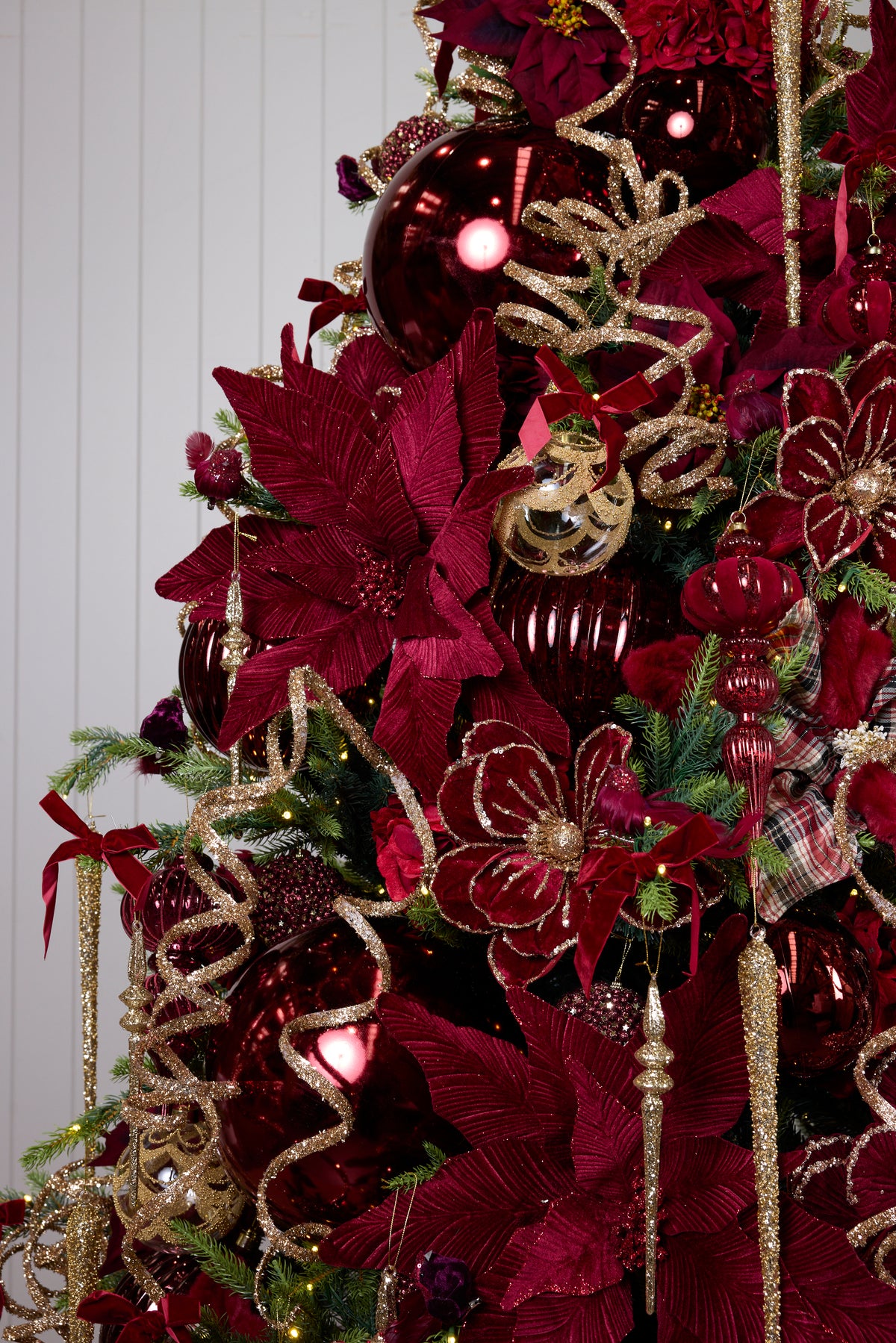 Gilded Merlot Ornament Package - 7.5FT - 8FT