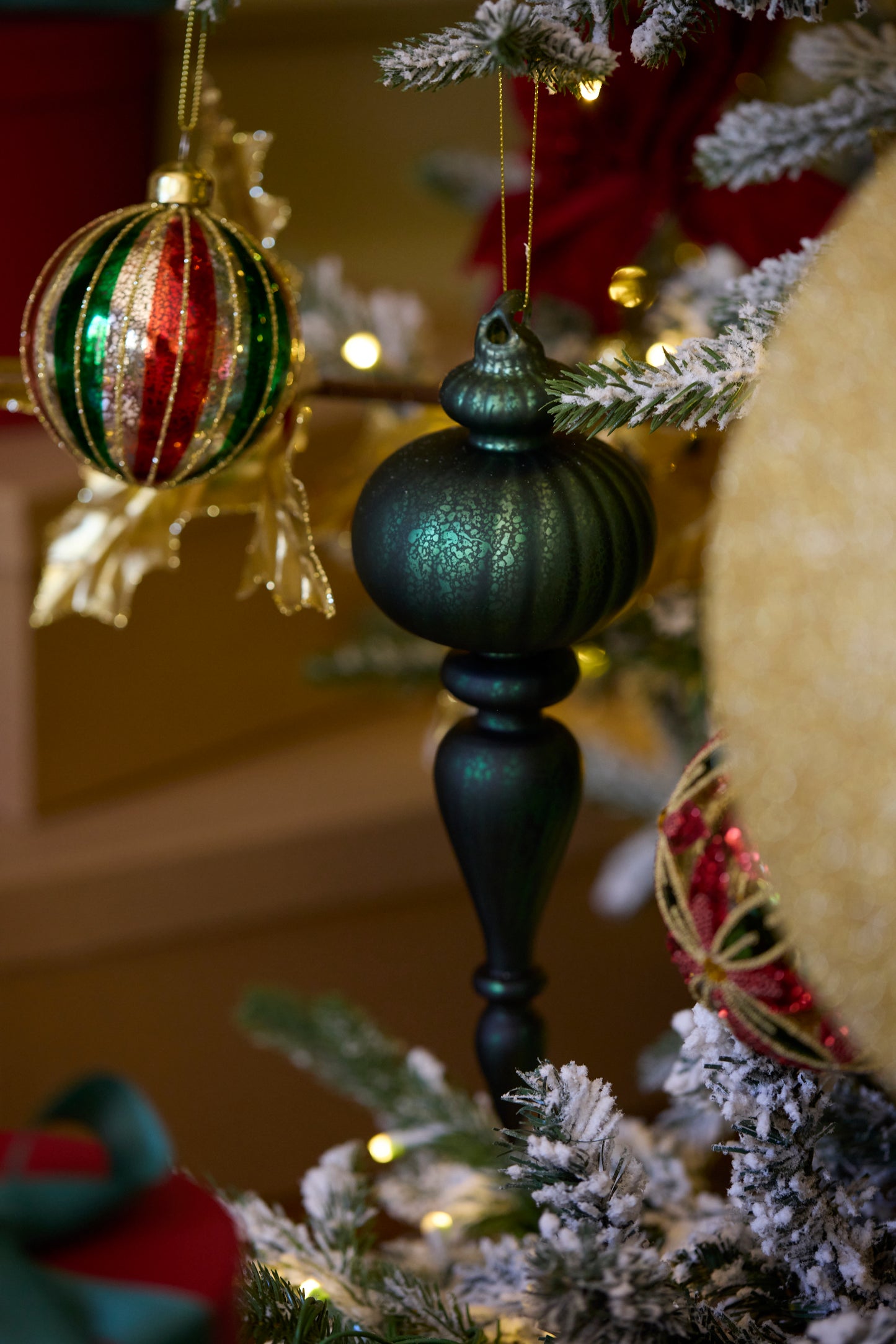 Frosted Green Finial