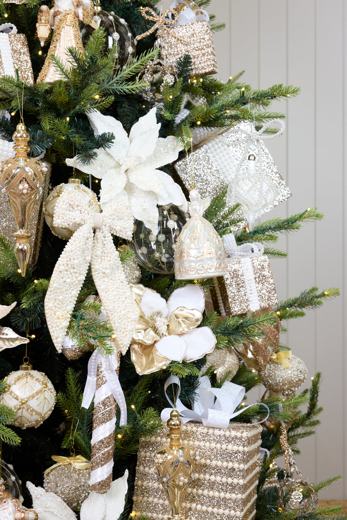 Pearl Lumiere Ornament Package - 5.5FT - 6FT