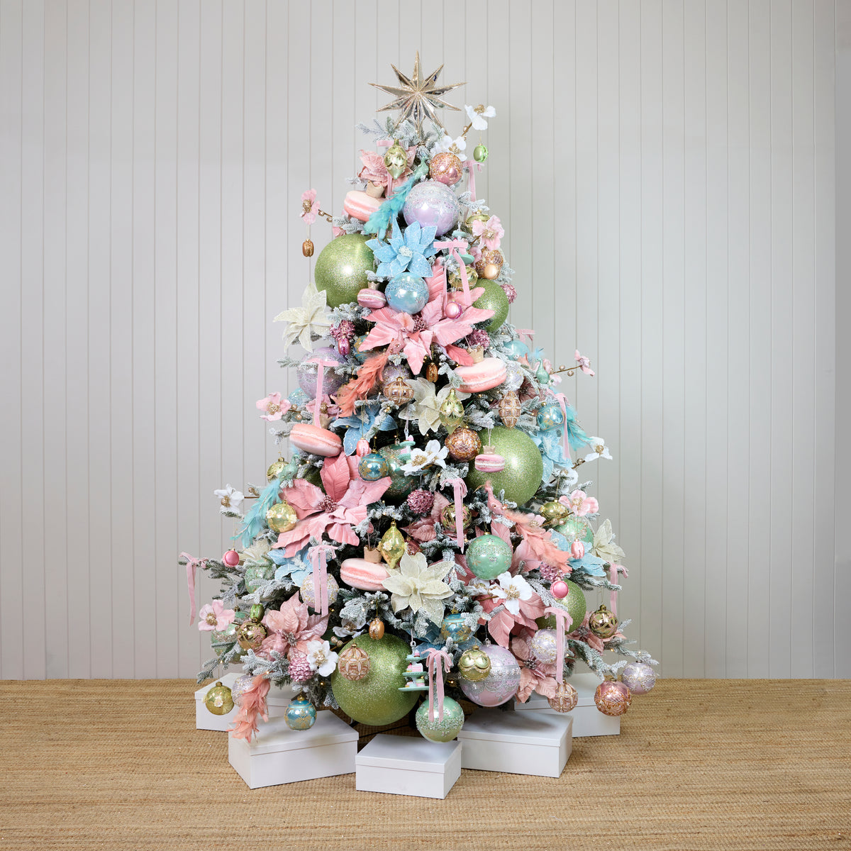 Patisserie Lane Ornament Package - 7.5FT - 8FT