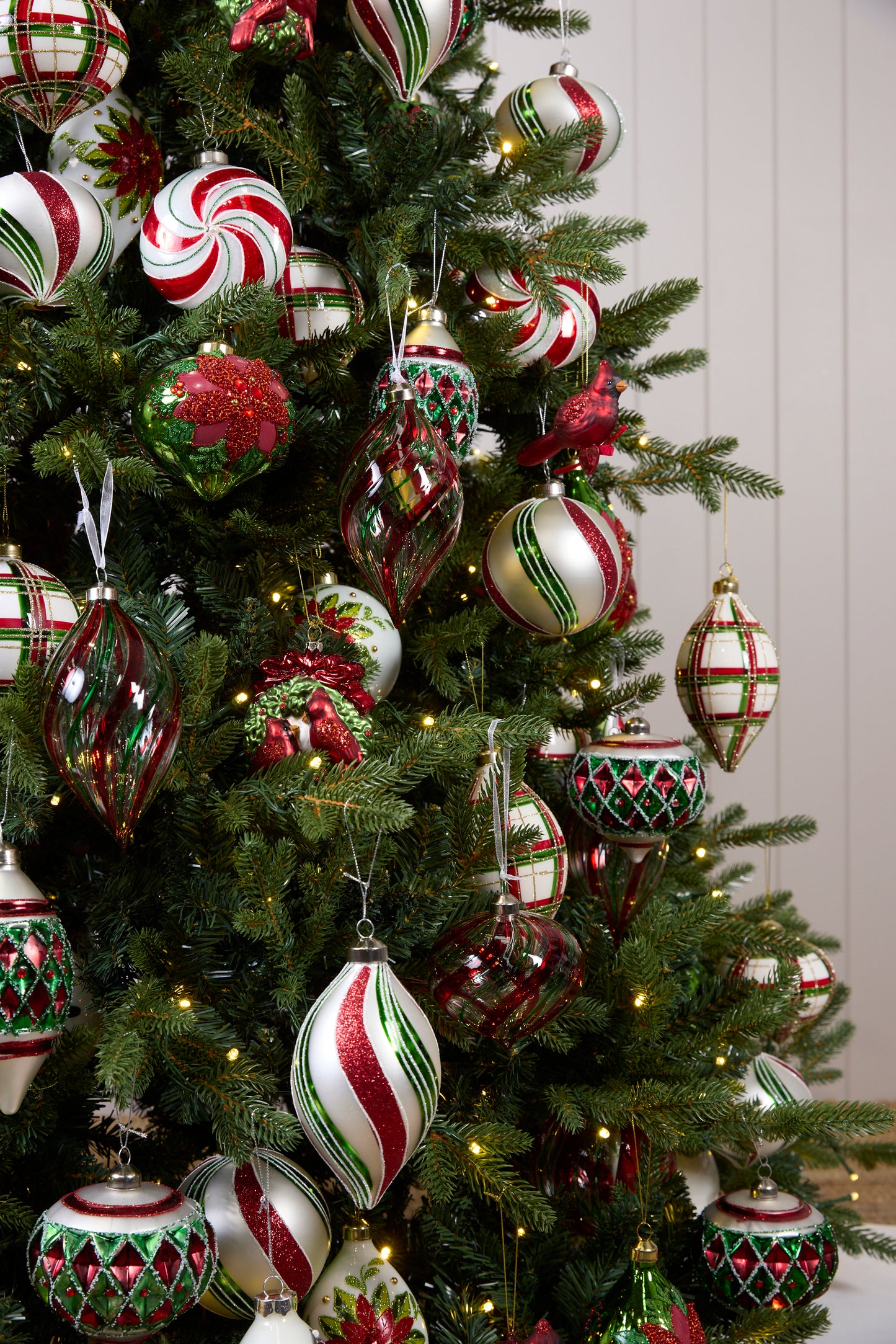 PROVINCIAL ORNAMENT PACKAGE - 7.5FT / 8FT