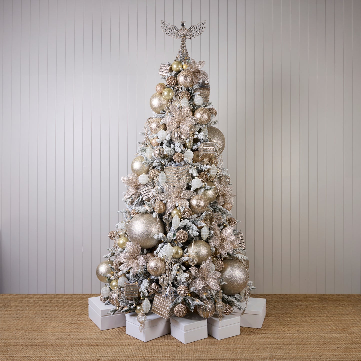 CHAMPAGNE SPLENDOR ORNAMENT PACKAGE - 5.5 / 6 FT