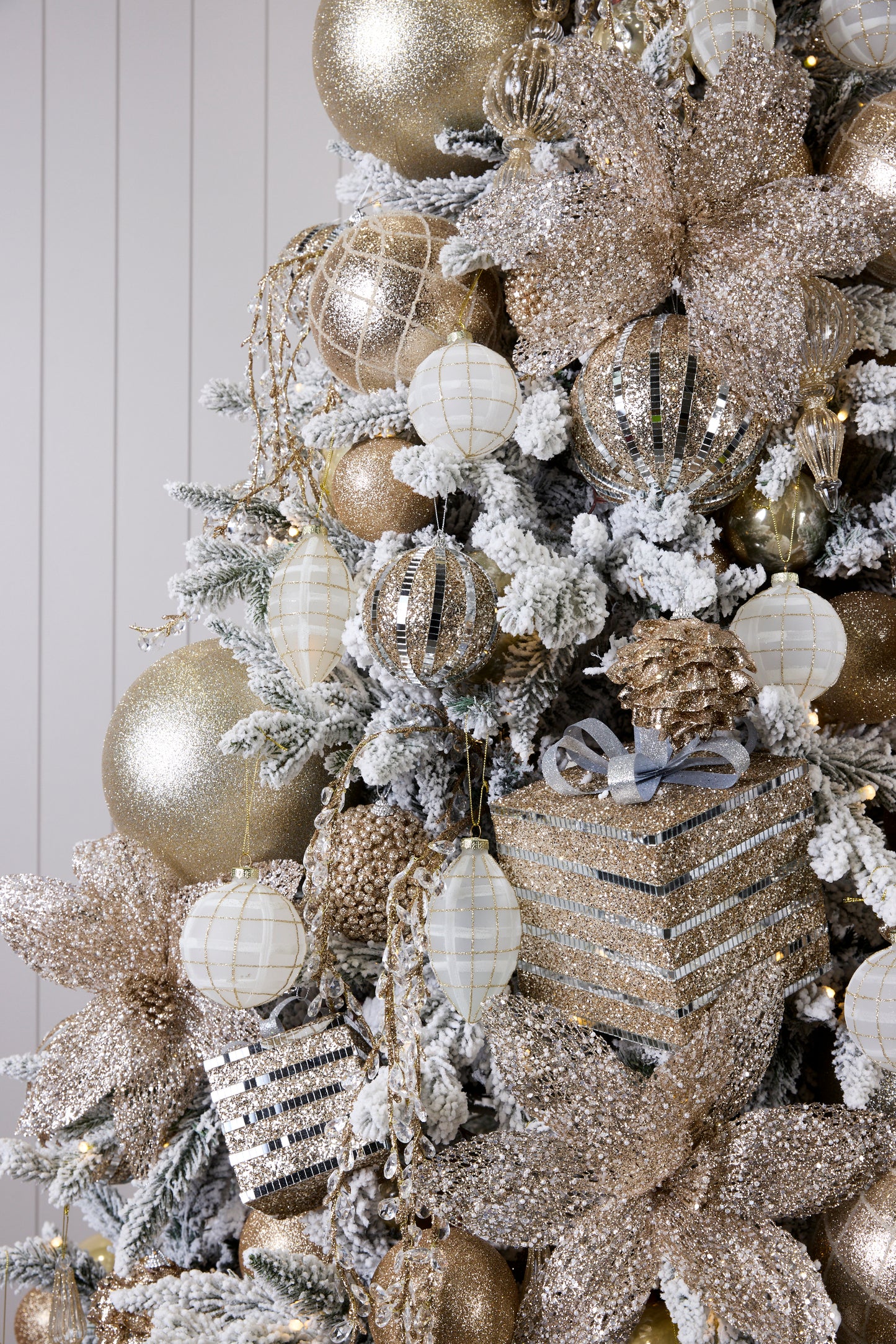 CHAMPAGNE SPLENDOR ORNAMENT PACKAGE - 7.5FT - 8FT
