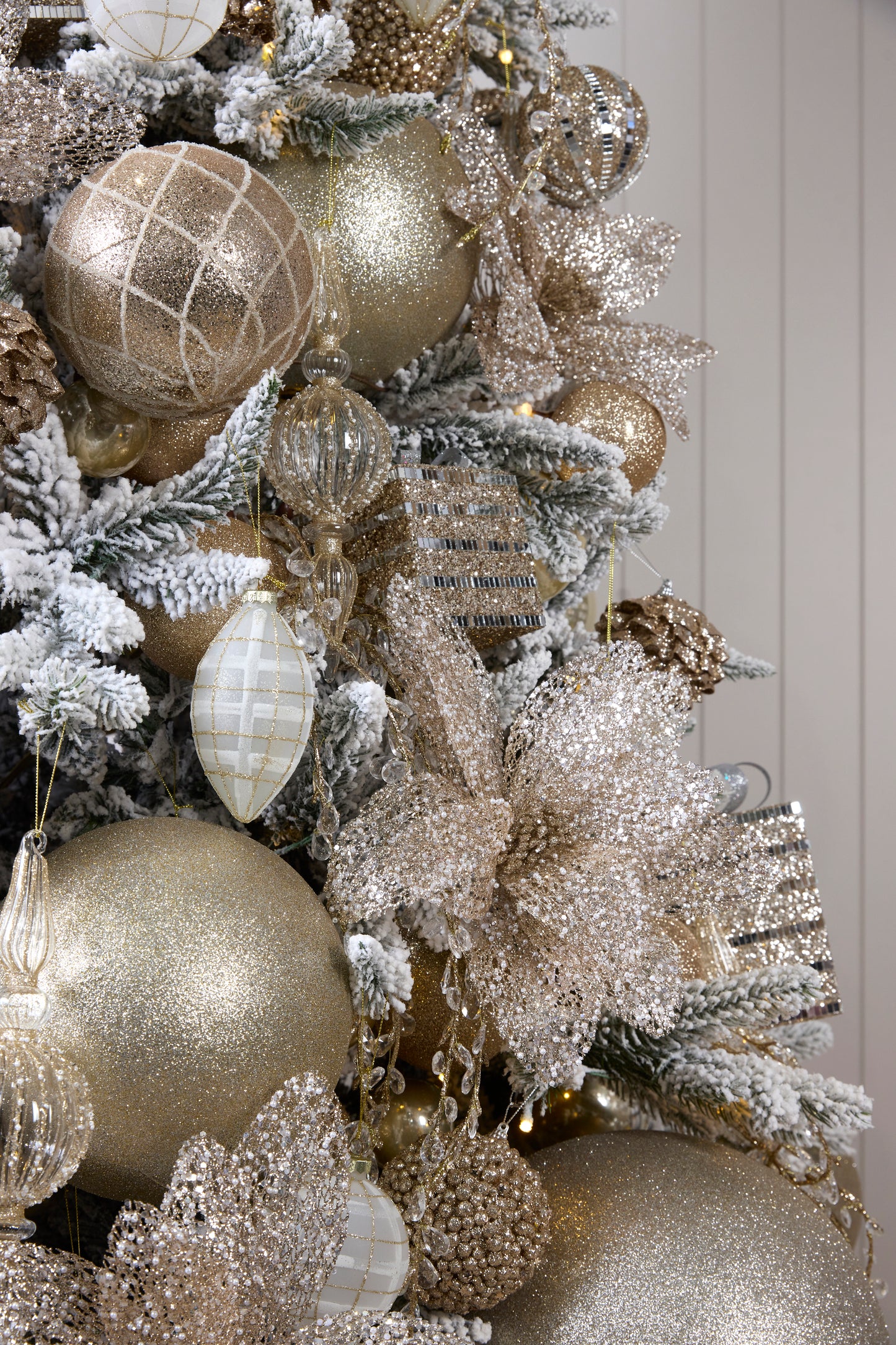CHAMPAGNE SPLENDOR ORNAMENT PACKAGE - 7.5FT - 8FT