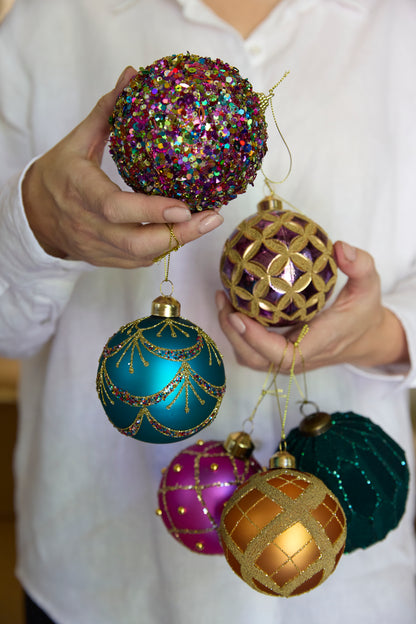 Fa La La Glitter Bauble