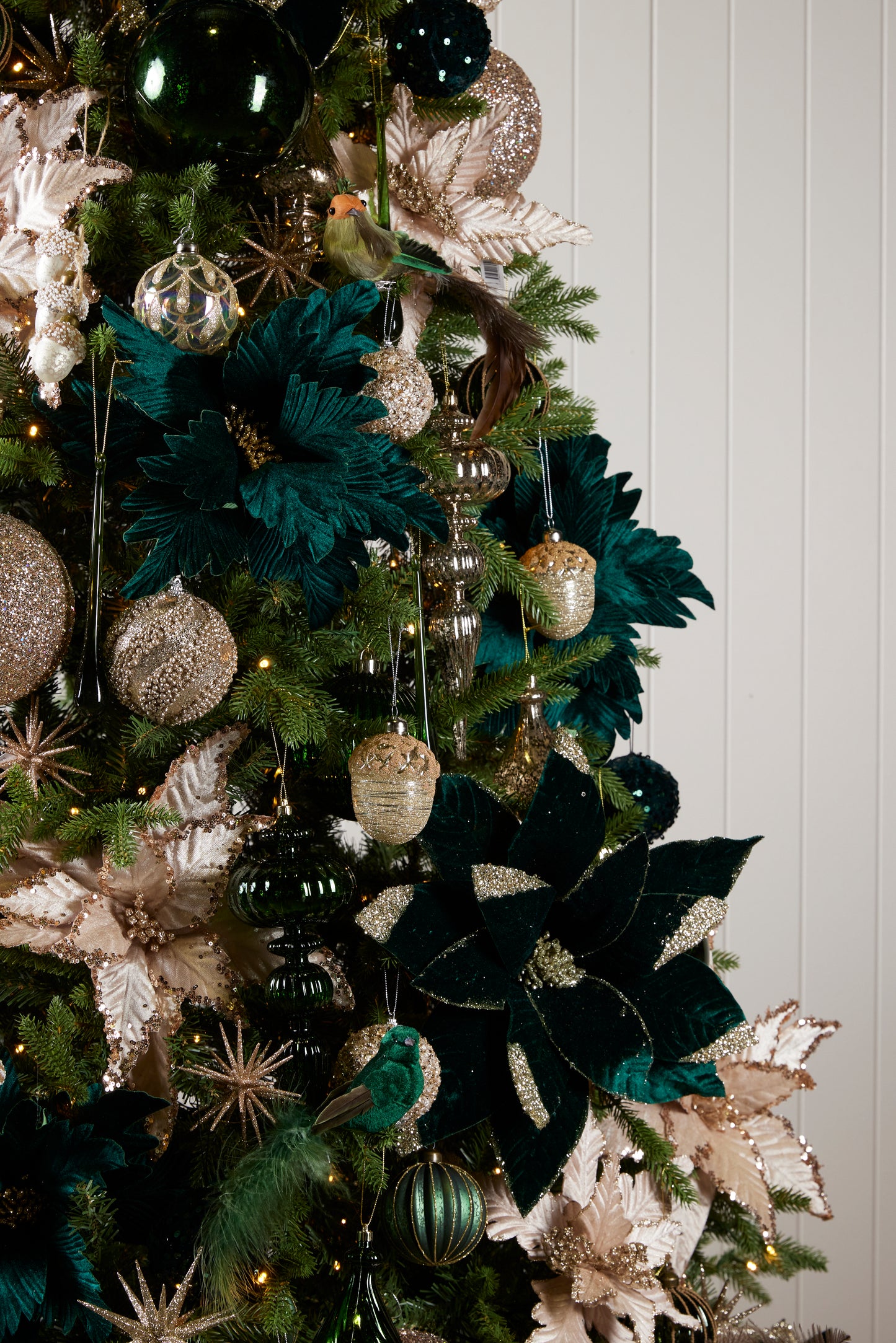 Green And Champagne Ornament Package 5.5Ft / 6Ft