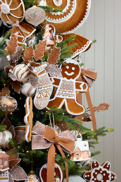 Ginger and Spice Ornament Package - 5.5FT - 6FT