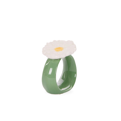 WHITE ZINNIA NAPKIN RING