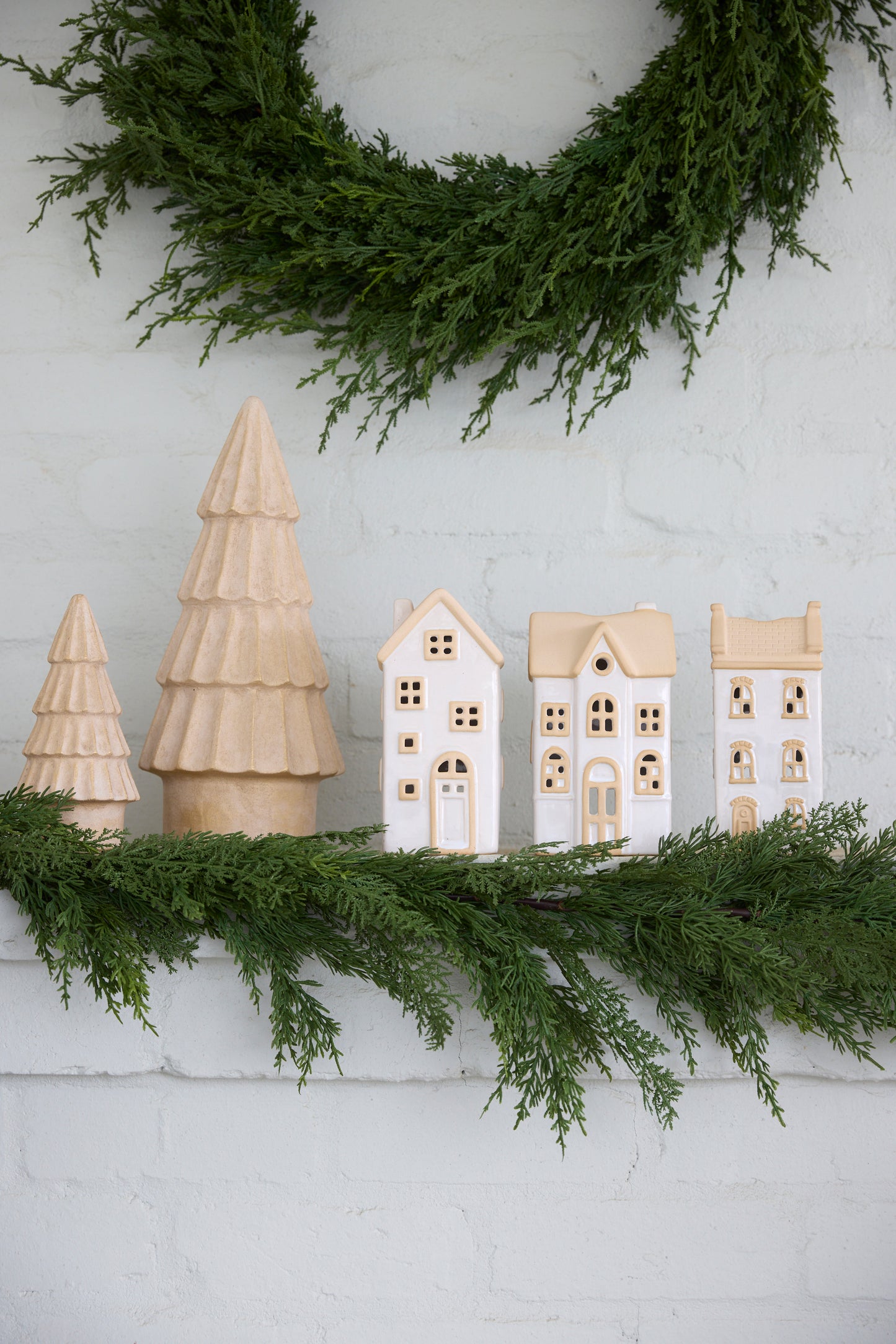 NATURAL T-LIGHT TOWNHOUSE