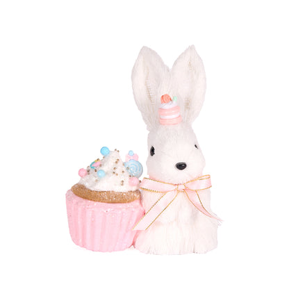 CANDY BUNNY WITH CUPCAKE