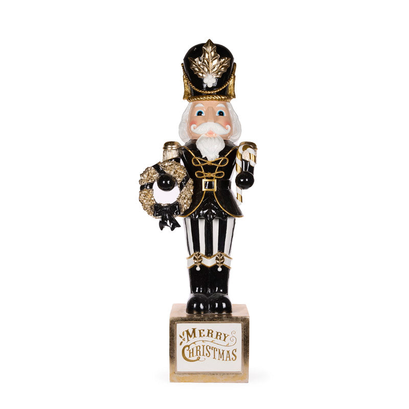 124 CM MERRY CHRISTMAS NUTCRACKER WITH WREATH