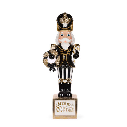 124 CM MERRY CHRISTMAS NUTCRACKER WITH WREATH