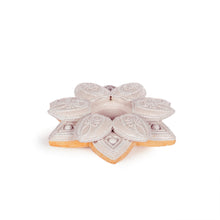 Load image into Gallery viewer, Sweet Gingerbread Flower T/Light Holder
