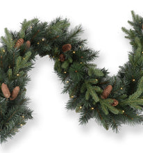 Load image into Gallery viewer, 270 Cm Evergreen Garland - 70 Led
