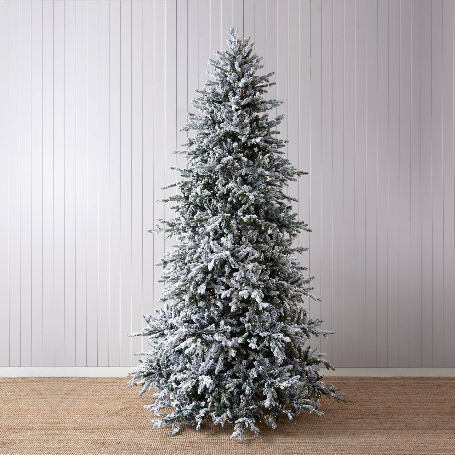 9 Ft. Norwegian Pine Snow Tree - 1220 LED