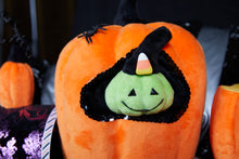 Load image into Gallery viewer, Halloween Pumpkin Train
