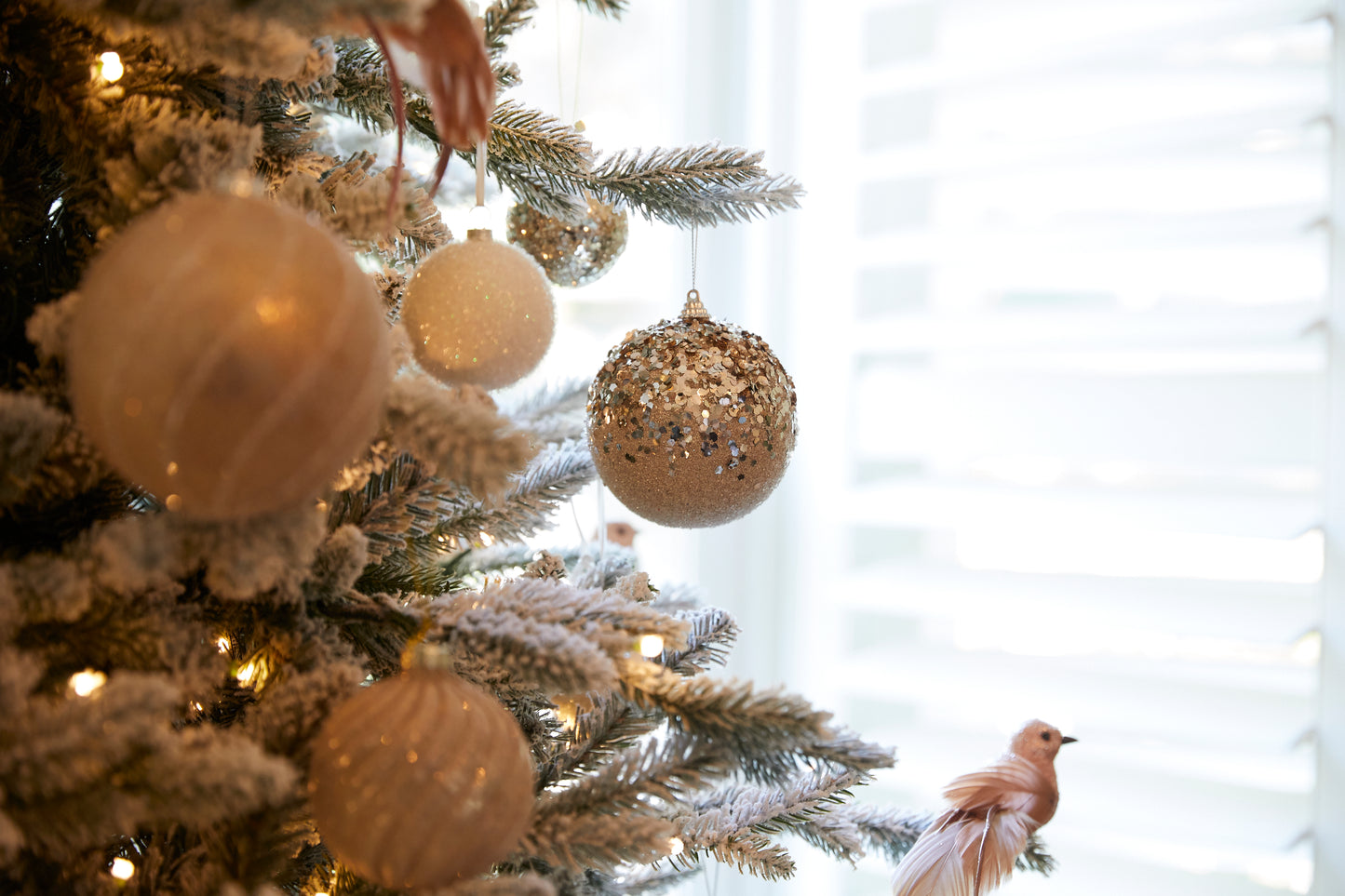 Champagne Glitter Bauble