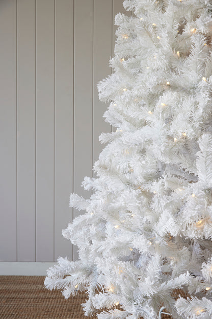 Alaskan Fir Snow Tree White 7.5Ft - 450 Led