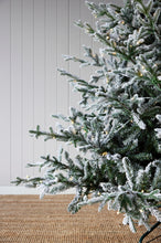 Load image into Gallery viewer, 8 Ft Balsam Fir Snow Tree - 560 Led
