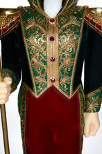 Load image into Gallery viewer, 180Cm Elaborate Velvet Soldier On Base

