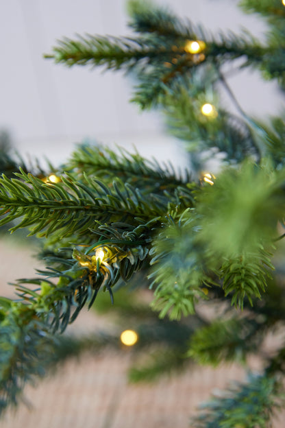 Potted Alpine Spruce 3.5Ft - 80 Led